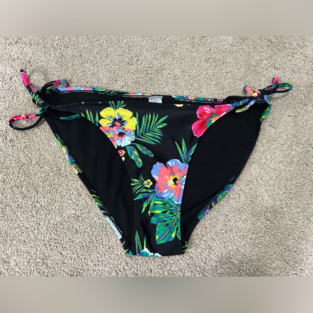💙Old Navy Bikini Bottom Size: large